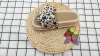 Wear thick-soled flip-flops outside in summer Application Scenario